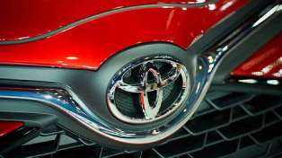 Airbag Bermasalah, Toyota Tarik Jutaan Mobil Tipe Sedan dan SUV